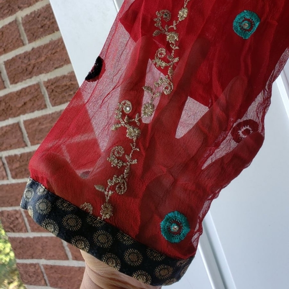 Brand new Pakistani salwar kameez - Picture 6 of 7